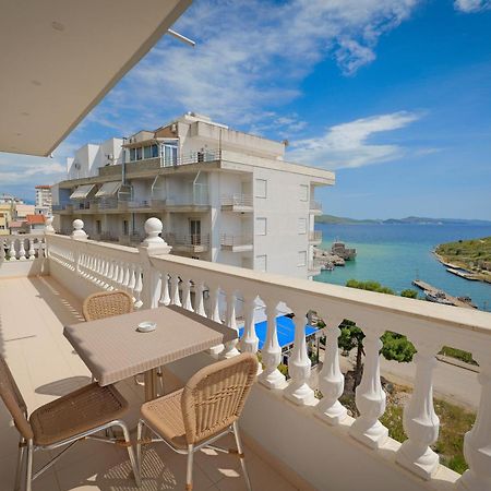 Vila Marina Apartments Sarandë Buitenkant foto