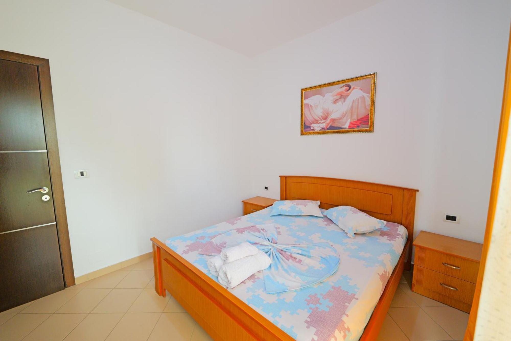 Vila Marina Apartments Sarandë Buitenkant foto