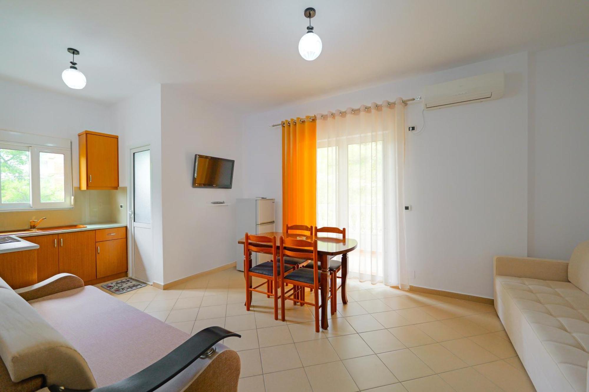Vila Marina Apartments Sarandë Buitenkant foto